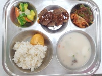 이달의식단(사진 포함)<급식실<학교소식<울산중앙초등학교 울산중앙초등학교