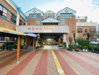 시설안내<유치원소개<꽃바위유치원 꽃바위유치원