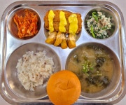 급식 앨범<영양상담실<지원마당<야음초등학교 야음초등학교