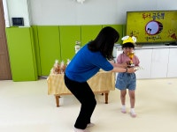 활동사진<유치원<이화초등학교 이화초등학교