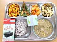 오늘의 식단<영양 급식실<열린마당<평산초등학교 평산초등학교
