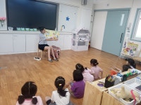 활동사진<유치원<이화초등학교 이화초등학교