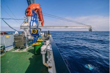 Researchers address ocean paradox with 55 gallons of fluorescent dye