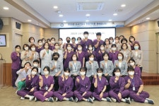 한양대구리병원,「2022년 신규간호사 첫돌 잔치」개최 - 병원소식 - 한양대학교구리병원  한양대구리병원,「2022년 신규간호사 첫돌 잔치」개최