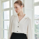 [누브] Shirring Notched Collar Blouse - Ivory - 주식회사 서울쇼룸 [누브] Shirring Notched Collar Blouse - Ivory