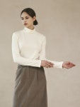 [줄리앤 데이지] Soft Pearl Turtle Neck Knit Top _ Ivory - 주식회사 서울쇼룸 [줄리앤 데이지] Soft Pearl Turtle Neck Knit Top...