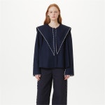 [더스튜디오케이] SCARF NECK BLOUSE(NAVY) - 주식회사 패션지오 [더스튜디오케이] SCARF NECK BLOUSE(NAVY)