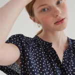 [블랭크03] dot shirring blouse_navy - 주식회사 서울쇼룸 [블랭크03] dot shirring blouse_navy