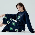 [메타퍼] MET Line Detail Flower Sweatshirt Skirt Set - 주식회사 서울쇼룸 [메타퍼] MET Line Detail Flower Sweatshirt Skirt Set