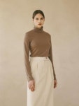 [줄리앤 데이지] Soft Pearl Turtle Neck Knit Top _ Mocha - 주식회사 서울쇼룸 [줄리앤 데이지] Soft Pearl Turtle Neck Knit Top...