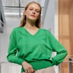 [엽페] V LINE KNIT_GREEN - 주식회사 서울쇼룸 [엽페] V LINE KNIT_GREEN