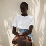 [리이] LOGO EMBROIDERED ROUND NECK T SHIRT WHITE - 주식회사 서울쇼룸 [리이] LOGO EMBROIDERED ROUND NECK T SHIRT WHITE