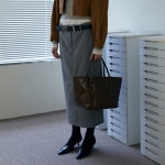 [크리스틴프로젝트] STUD BASKET BAG(CRACK CARAMEL) - 주식회사 패션지오 [크리스틴프로젝트] STUD BASKET BAG(CRACK CARAMEL)