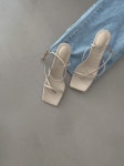 유이르무이 아뜰리에 쪼리 미들힐 스트랩 샌들 5cm