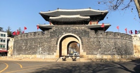 수원성 입구 입니다. - SIR - 개발자 커뮤니티