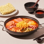 피코크 NEW 의정부식 부대찌개(1.380kg) - 이마트몰