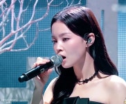 #HOLO | Shared Folder | Lee Hi(이하이) Amino
