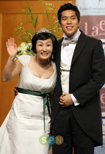 포토 > 200705_02 (박경림결혼) - 이데일리 포토 > 200705_02 (박경림결혼)...