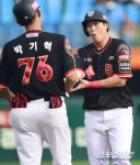 [포토] 5점차 달아나는 이호연의 2루타 | 스포츠조선 [포토] 5점차 달아나는 이호연의 2루타
