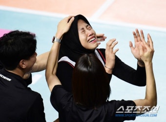 메가-지아 VS 김연경-옐레나…정관장, 쌍포 싸움 압도했다 '흥국생명 첫… | 스포츠조선 메가-지아 VS 김연경-옐레나…정관장, 쌍포 싸움...