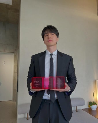 '대상' 탄 이동욱, 내년 '핑계고' 시상자로 또 만나요 [종합] | 스포츠조선 '대상' 탄 이동욱, 내년 '핑계고' 시상자로 또 만나요 [종합]