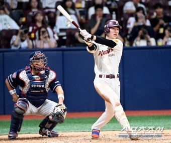 ML 도전 선언 이유 있네…김혜성, '역대 9호' 이정후 이어 KBO '… | 스포츠조선 ML 도전 선언 이유 있네…김혜성, '역대 9호' 이정후 이어 KBO...