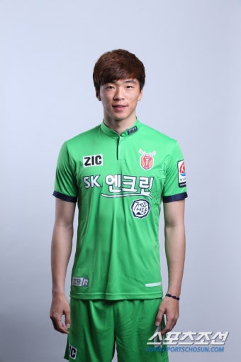 [오피셜]제주, GK 김형록과 이별하고 신인 박하람 영입 | 스포츠조선 [오피셜]제주, GK 김형록과 이별하고 신인 박하람 영입
