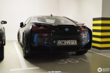 BMW i8 - 06 August 2016 - Autogespot