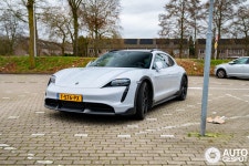 Porsche Taycan Turbo Cross Turismo - 01 January 2025 - Autogespot Porsche Taycan Turbo Cross Turismo