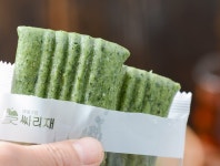 [싸리재] [믿을 수 있는 싸리재마을] 무염 쑥현미절편 3kg - 인공화학첨가물 0% 우리 농산물로 만듭니다 - 예스24