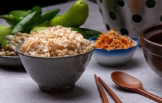 [싸리재] 싸리재 [ 3번 찐 유기농 늘보리 1kg ] 부드러운 보리밥 죽 - 인공화학첨가물 0% 우리 농산물로 만듭니다 - 예스24