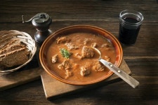굴 라 시  