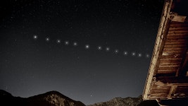 SpaceXのスターリンク衛星を夜空で見る方法 | Star Walk SpaceXのスターリンク衛星を夜空で見る方法