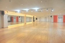 아우라 댄스아카데미 고수의 댄스스포츠 레슨 서비스, 경남 진주시 - 숨고, 숨은고수 아우라 댄스아카데미 고수의 댄스스포츠 레슨 서비스, 경남... 