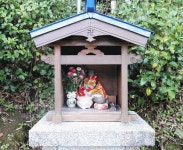 「小清水地蔵」さい銭、地域福祉に役立てて　管理する岡見さんが小浜市社協に贈る：中日新聞Web