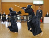 羽咋郡市 ２年連続Ｖ　郡市対抗剣道 10チーム参加：北陸中日新聞Web