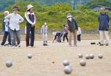 ペタンク　とどろきフレンズＢ優勝　永平寺町協会大　３１チーム１０２人熱戦：日刊県民福井Web