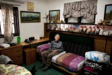 Israelis seek to comfort Holocausts loneliest survivors | Fox News Israelis seek to comfort Holocausts loneliest survivors