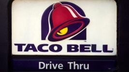 TikToker criticized for lame prank on KFC/Taco Bell drive-thru employee | Fox News TikToker criticized for lame prank on KFC... 