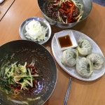 코끝이 찡하게 후루룩! 스트레스 풀리는 매운냉면~