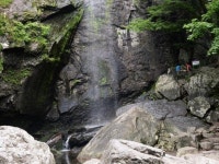 28m서 콸 콸 콸··· 가슴까지 시리다