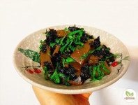 도토리묵김무침 깻잎을 넣어 향긋하게~