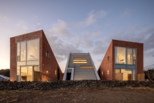 확장된 풍경을 제공하는 쉼터, 더 스테어