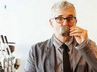 정규직 100% 커피계의 애플 키워낸 CEO의 뜻밖의 출신