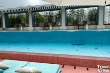 올여름 ‘버킷리스트’ 최강자라는 서울 야외 수영장 호텔