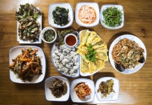 잘고 고소한 서해 굴 vs 굵고 담백한 남해 굴