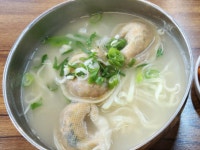 어릴적 엄마가 빚어준 만두맛 느껴져요…강북구 다온칼국수
