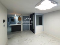 그레이톤이 조화로운 차분한 분위기를 연출한 아파트 리모델링