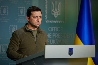 Ukraine invasion: Zelensky vows to stay in Kyiv and lead fight against Russia | The Independent ‘Stay and fight’: Ukrainian...