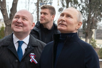 Vladimir Putin visits Crimea to mark nine years since annexation as Ukraine grain deal extended | The Independent Vladimir Putin...
